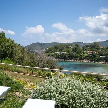 Lägenhet Baia Di Spartaia 5