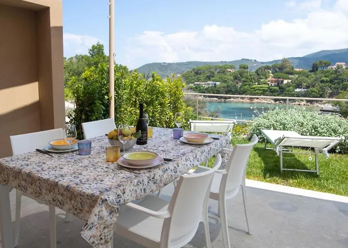 Apartment Baia Di Spartaia 5 *