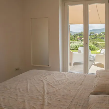 Baia Di Spartaia 5 *